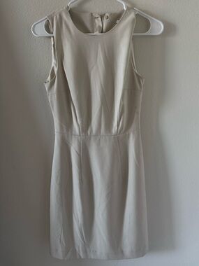 H&M Fitted Business Casual Sleeveless Cream Dress